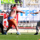 Illustration for article titled Match Canceled In Chile After Fans Storm Field And Go Apeshit